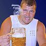 Daniel_mit_bier_3